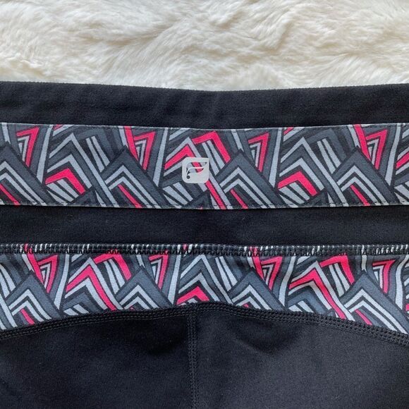 Fabletics Capri Legging - Women’s M - Picture 5 of 6